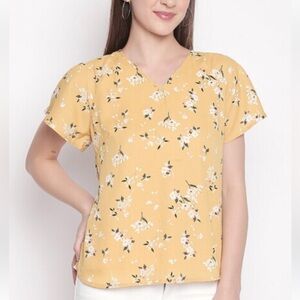 Maurices Yellow Floral Top  💛
